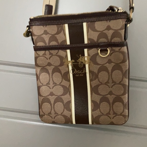 Coach Crossbody Bag - Picture 3 of 3